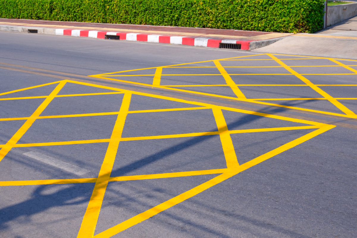 no-stopping-yellow-crisscross-zone-traffic-sign-on-2026-01-09-00-23-51-utc